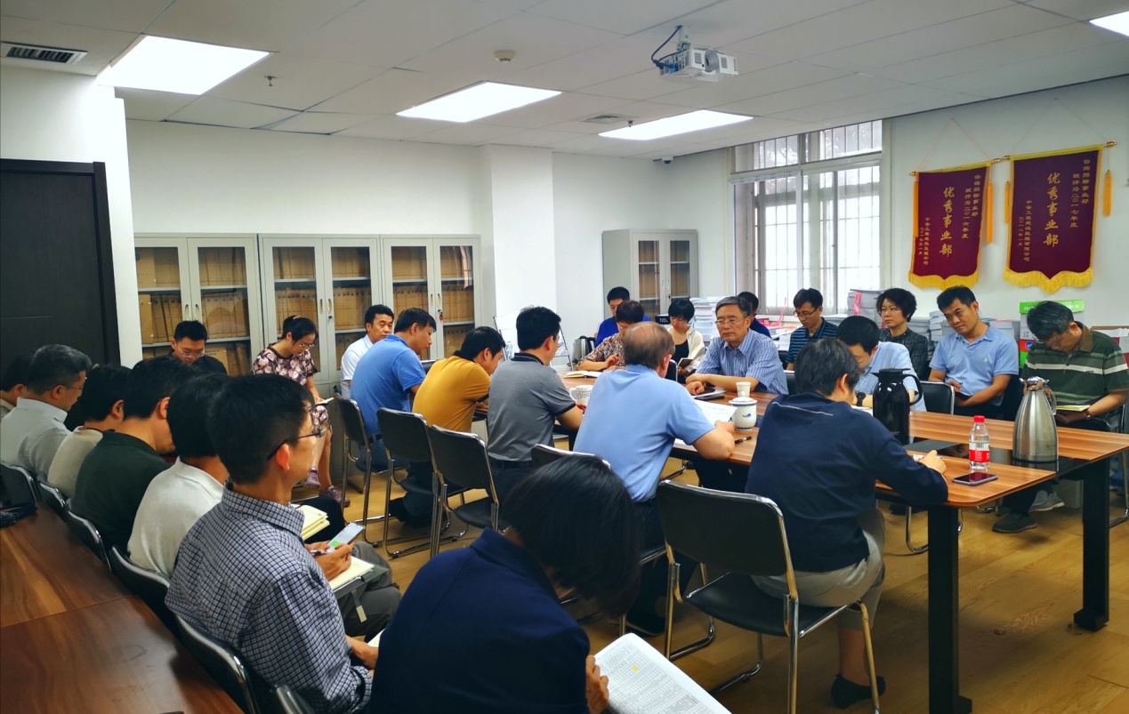 茍護(hù)生同志赴交通業(yè)務(wù)部、能源業(yè)務(wù)部、中咨監(jiān)理公司和工程公司調(diào)研、講黨課4.jpg